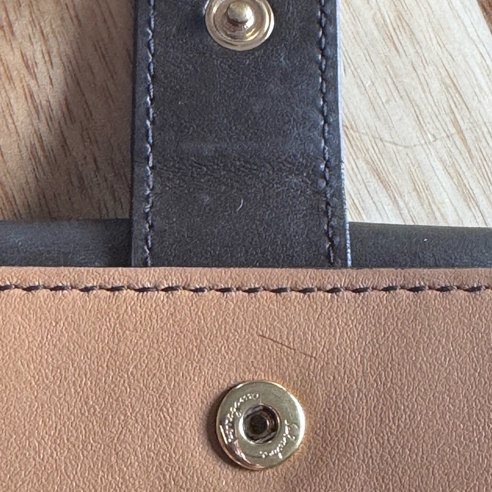 Salvatore Ferragamo Brown leather compact wallet  see pictures - Picture 5 of 16